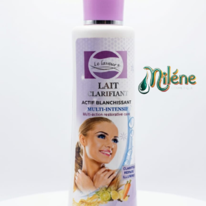 LAIT DE CORPS LE LAVEUR  mise sur l'éclat vitaminé et une action réparatrice intensive. Avec sa formule unique aux jus de fruits est conçue pour les peaux exigeantes qui recherchent éclat et réparation. Estompe les imperfections pour un teint plus homogène. Nourrit la peau en profondeur grâce aux extraits naturels.