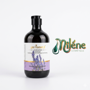 LOTION APAISANTE à la LAVANDE de YAN NAMEI JI enveloppe votre visage d'une brume de fraîcheur. Enrichi en lavande de Provence, il calme instantanément les irritations, régule le sébum et hydrate en profondeur. Un véritable rituel de bien-être pour commencer ou finir la journée en douceur. 💜