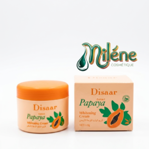 CRÈME DE VISAGE DISAAR EXTRACT PAPAYA est le soin idéal pour retrouver un teint frais, unifié et lumineux au quotidien. Aide à atténuer visiblement les imperfections et les zones d'ombre pour révéler une peau plus homogène. Les enzymes naturelles de la papaye boostent la luminosité de la peau pour un effet bonne mine instantané. Sa formule onctueuse nourrit la peau en profondeur tout en la laissant souple, douce et subtilement parfumée. Intégrez ce soin vitaminé à votre routine beauté grâce à son format pratique de 120g.