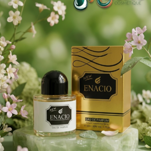 ENACIO, une eau de Parfum captivante pensée pour sublimer votre présence au quotidien d'une note de pure sophistication. Son packaging d'un doré miroir étincelant, orné de fines arabesques noires, en fait un véritable objet de désir ou le cadeau idéal.