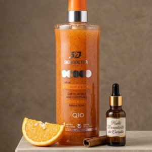 GEL DE DOUCHE SKIN DOCTOR Q10, ce soin d'exception associe le pouvoir exfoliant d'un gommage naturel à un cocktail d'actifs vitaminés pour réveiller la luminosité de votre corps. Extrait de Carotte (Riche en Q10) : Un puissant antioxydant qui protège la peau, stimule le renouvellement cellulaire et donne un effet bonne mine immédiat. Vitamine C : L'alliée incontournable pour illuminer intensément le teint et flouter les imperfections. Extrait de Noyau d'Abricot : Assure un gommage naturel ("Natural Scrub") et efficace pour éliminer les cellules mortes et lisser le grain de peau.
