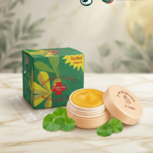 P-CARE Cream : Offrez à votre peau un soin réparateur intense grâce à la baume-crème P-CARE (Grade A). Enrichie en extraits botaniques bienfaisants comme le Centella Asiatica, sa texture riche et onctueuse soulage immédiatement les irritations, atténue les rougeurs et favorise la cicatrisation naturelle de l'épiderme.