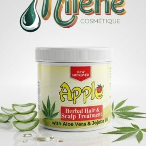 Apple Herbal Hair & Scalp Treatment , une formule améliorée conçue pour nourrir intensément et revitaliser vos cheveux de la racine jusqu'aux pointes. Enrichi en Aloe Vera et en huile de Jojoba, ce soin traitant combine le meilleur des bienfaits de la nature pour apaiser le cuir chevelu, stimuler la pousse et redonner force et souplesse à votre chevelure. Sa texture riche pénètre en profondeur pour réparer les zones fragilisées, tout en apportant une sensation de fraîcheur et de légèreté.  Conseils d'utilisation : Appliquez une quantité généreuse du traitement sur le cuir chevelu propre et sur l'ensemble des cheveux. Massez délicatement pour stimuler la microcirculation. Laissez agir quelques minutes (ou plus longtemps pour un soin profond en masque), puis rincez abondamment. À utiliser régulièrement pour des cheveux visiblement plus sains, doux et résistants.
